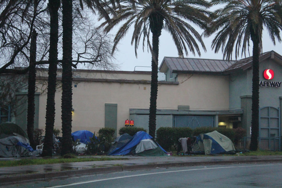 Albert+Park+Encampments+during+the+first+attempted+closure+on+Mar.+20.+