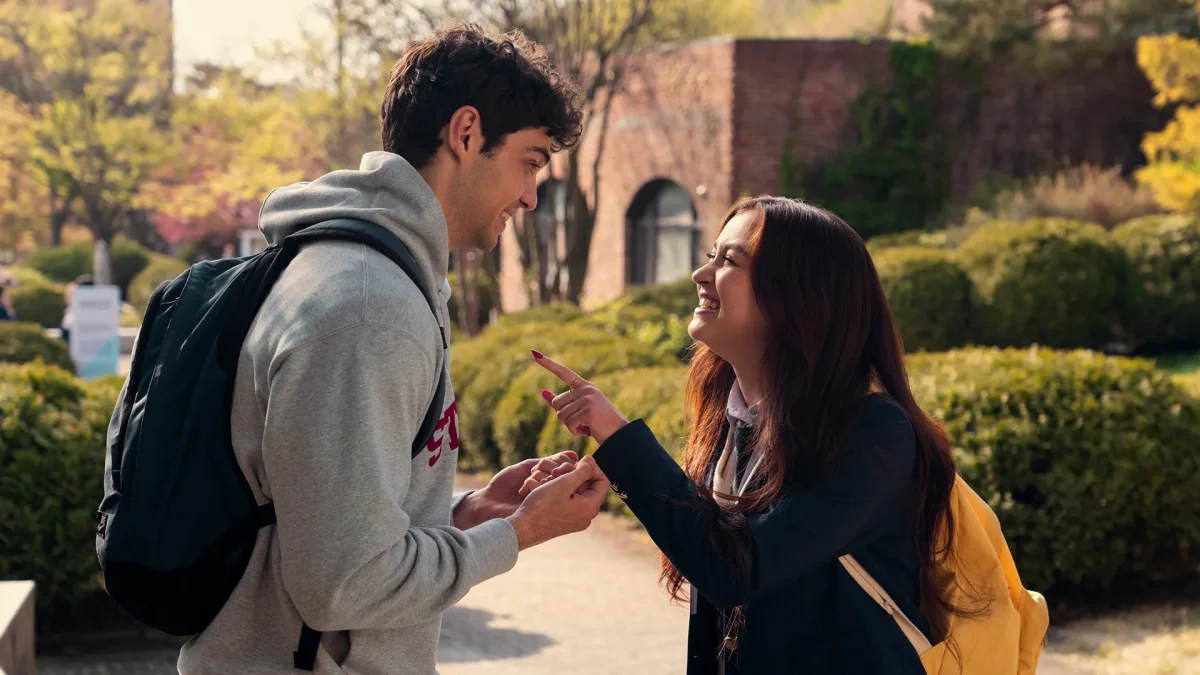 Kitty Song-Covey (Anna Cathcart) teases her sister's boyfriend, Peter Kravinsky (Noah Centineo).